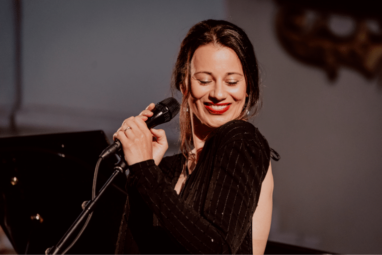 Dáša Zázvůrková – Čím dál tím víc